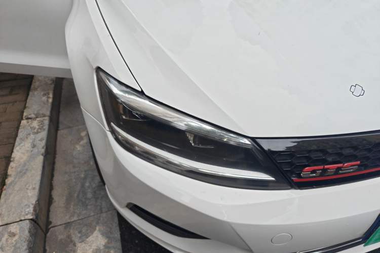 Used Volkswagen Lamando 2018 280TSI DSG Comfort Edition Right Front Headlight