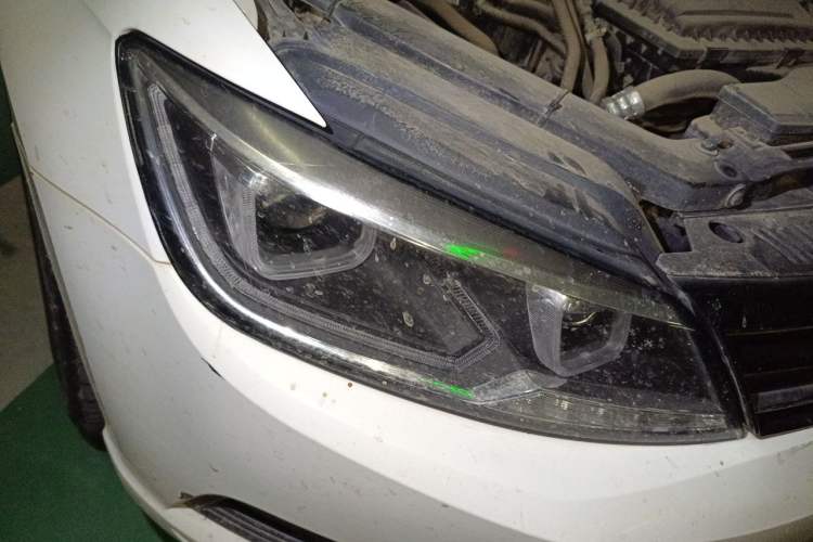 Used Volkswagen Lamando 2018 280TSI DSG Comfort Edition Right Front Headlight