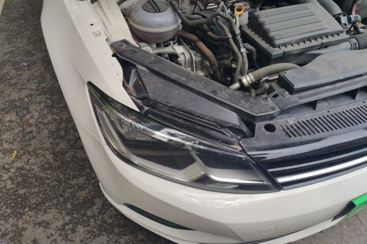 Used Volkswagen Lamando 2018 230TSI DSG Fashion Edition Right Front Headlight