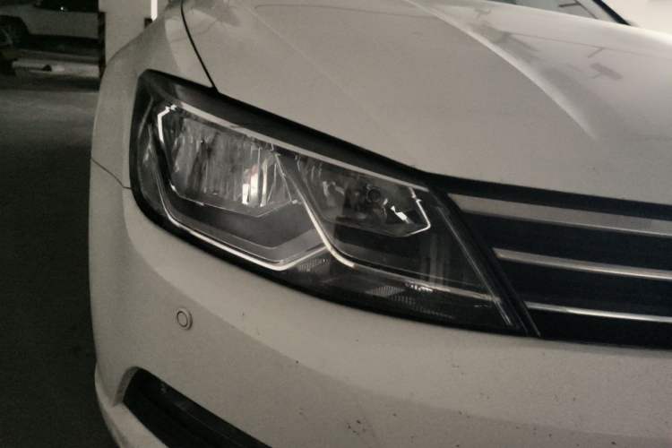 Used Volkswagen Lamando 2018 230TSI DSG Fashion Edition Right Front Headlight
