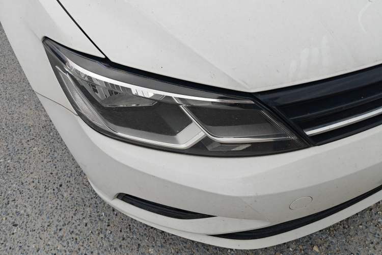 Used Volkswagen Lamando 2018 230TSI DSG Fashion Edition Right Front Headlight