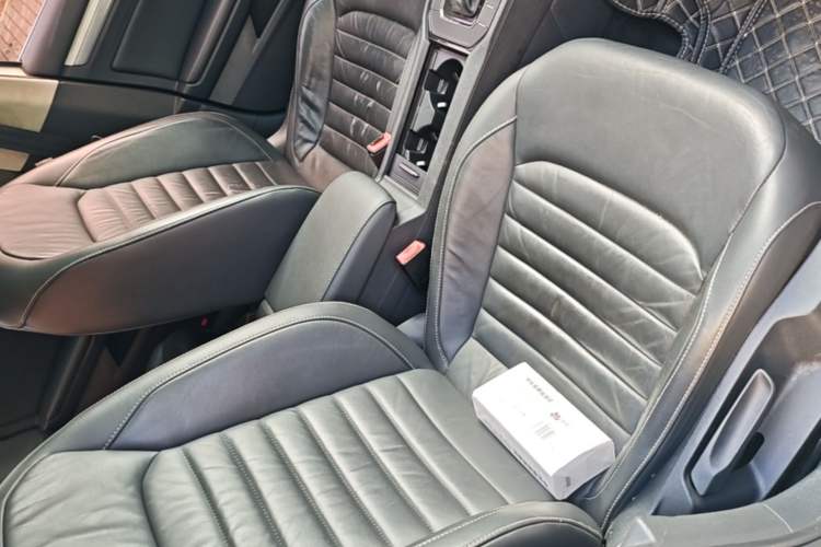 Used Volkswagen Lamando 2018 280TSI DSG Comfort Edition Right Front Seat