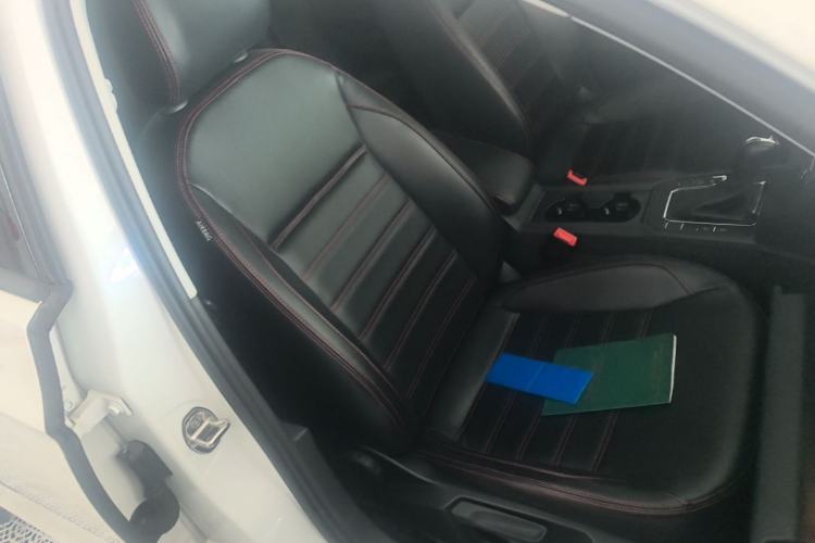 Used Volkswagen Lamando 2018 230TSI DSG Fashion Edition Right Front Seat