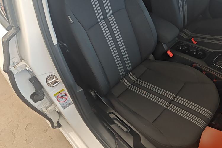 Used Volkswagen Lamando 2018 230TSI DSG Fashion Edition Right Front Seat