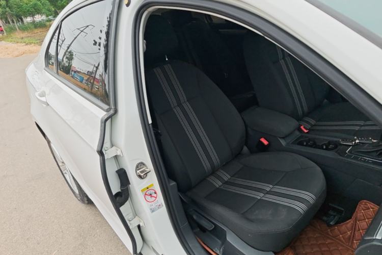 Used Volkswagen Lamando 2018 230TSI DSG Fashion Edition Right Front Seat