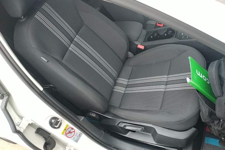 Used Volkswagen Lamando 2018 230TSI DSG Fashion Edition Right Front Seat