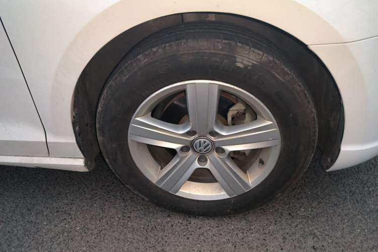 Used Volkswagen Lamando 2018 230TSI DSG Fashion Edition Right Front Wheel Hub