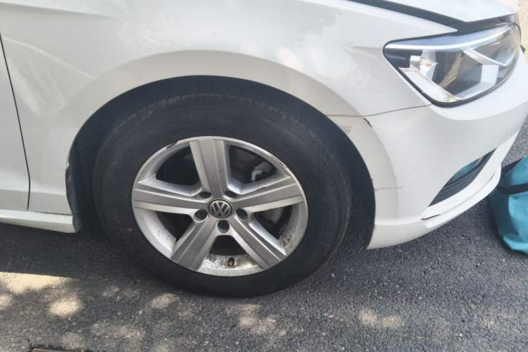 Used Volkswagen Lamando 2018 230TSI DSG Fashion Edition Right Front Wheel Hub