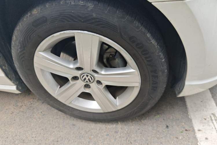 Used Volkswagen Lamando 2018 230TSI DSG Fashion Edition Right Front Wheel Hub