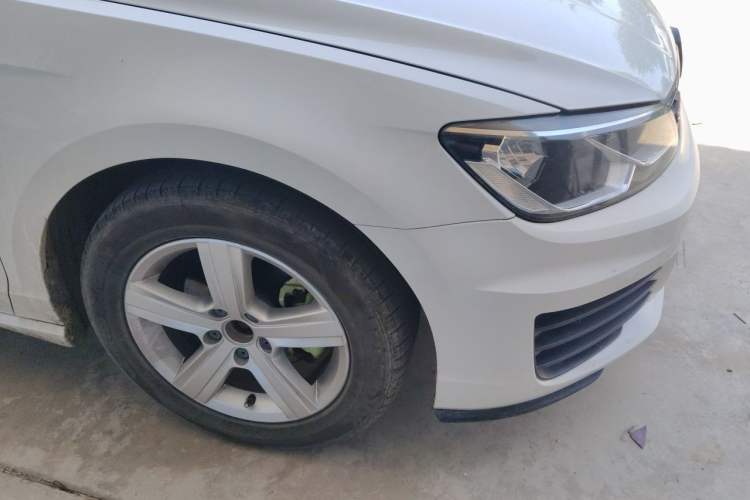 Used Volkswagen Lamando 2018 230TSI DSG Fashion Edition Right Front Wheel Hub