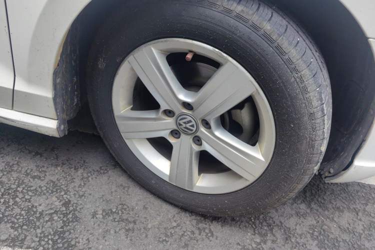 Used Volkswagen Lamando 2018 230TSI DSG Fashion Edition Right Front Wheel Hub