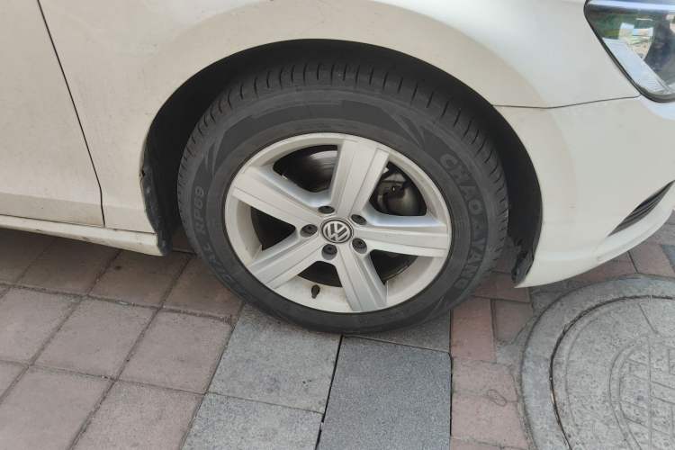 Used Volkswagen Lamando 2018 230TSI DSG Fashion Edition Right Front Wheel Hub
