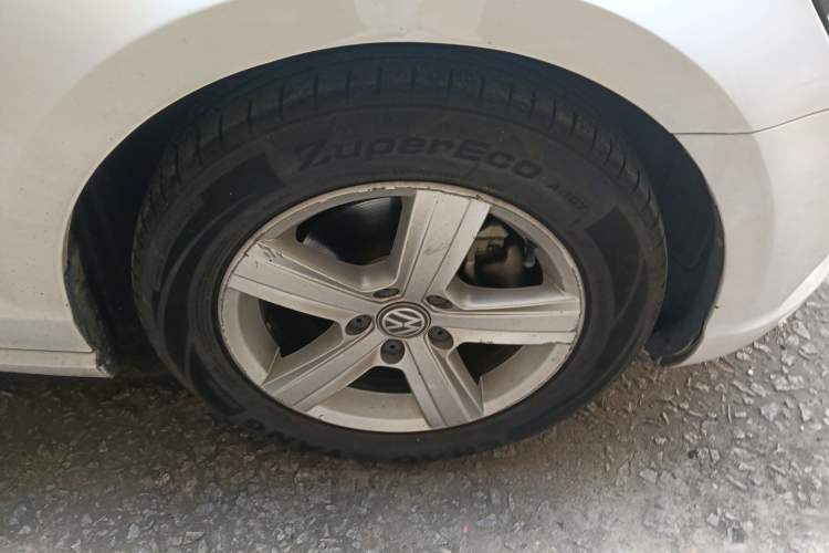 Used Volkswagen Lamando 2018 230TSI DSG Fashion Edition Right Front Wheel Hub