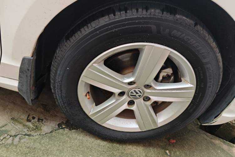 Used Volkswagen Lamando 2018 230TSI DSG Fashion Edition Right Front Wheel Hub
