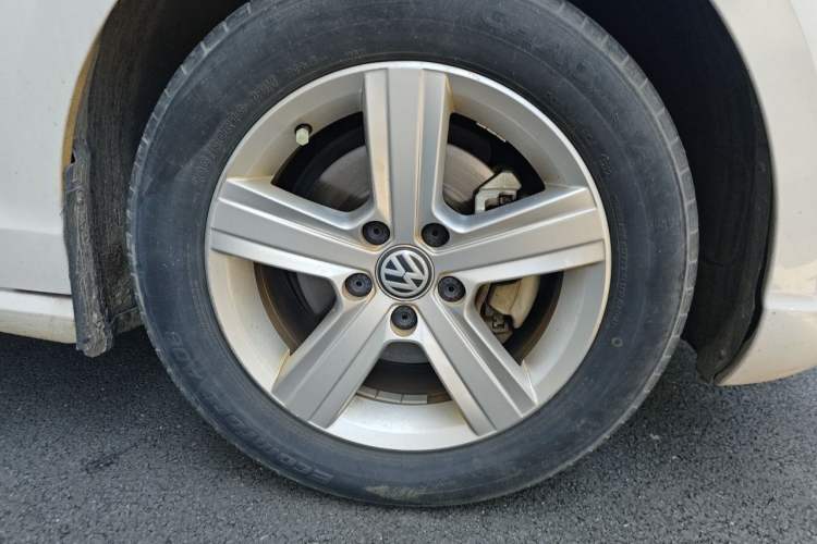 Used Volkswagen Lamando 2018 230TSI DSG Fashion Edition Right Front Wheel Hub