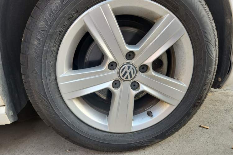 Used Volkswagen Lamando 2018 230TSI DSG Fashion Edition Right Front Wheel Hub