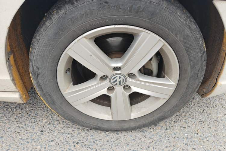 Used Volkswagen Lamando 2018 230TSI DSG Fashion Edition Right Front Wheel Hub