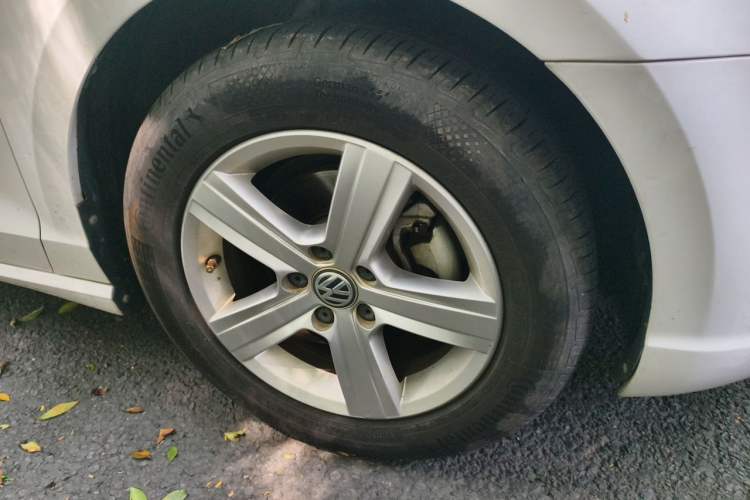 Used Volkswagen Lamando 2018 230TSI DSG Fashion Edition Right Front Wheel Hub