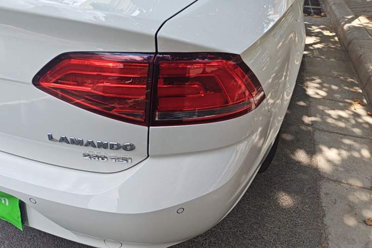 Used Volkswagen Lamando 2018 230TSI DSG Fashion Edition Right Rear Taillight
