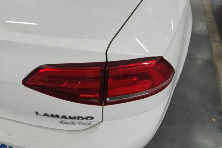 Used Volkswagen Lamando 2018 230TSI DSG Fashion Edition Right Rear Taillight