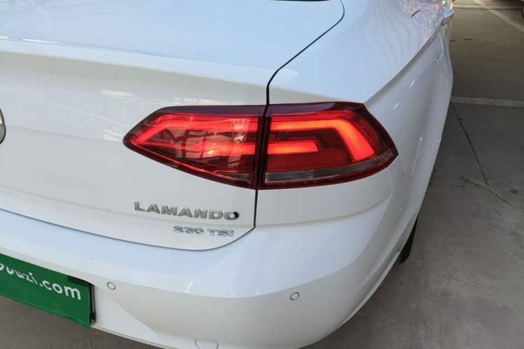 Used Volkswagen Lamando 2018 230TSI DSG Fashion Edition Right Rear Taillight