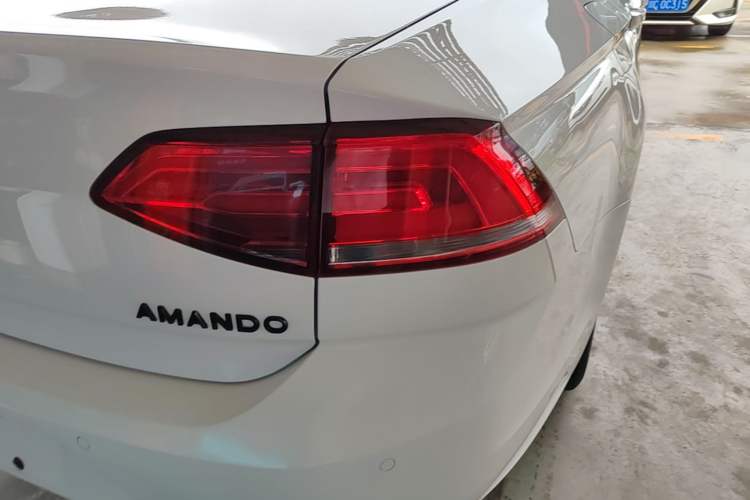 Used Volkswagen Lamando 2018 230TSI DSG Fashion Edition Right Rear Taillight