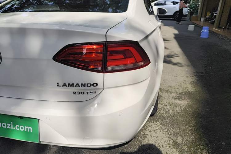 Used Volkswagen Lamando 2018 230TSI DSG Fashion Edition Right Rear Taillight