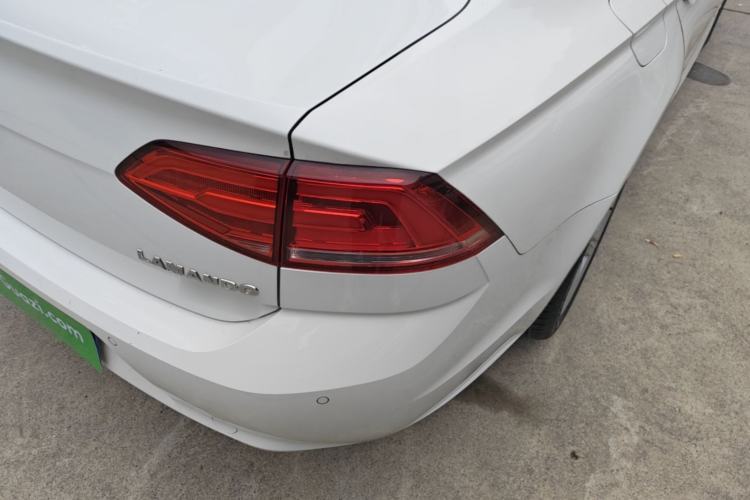 Used Volkswagen Lamando 2018 280TSI DSG Comfort Edition Right Rear Taillight