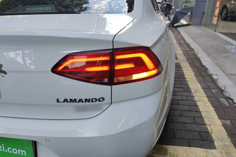 Used Volkswagen Lamando 2018 230TSI DSG Fashion Edition Right Rear Taillight