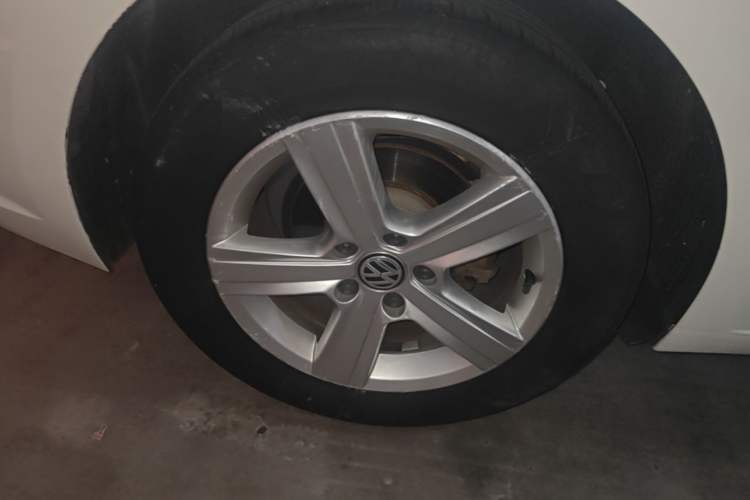 Used Volkswagen Lamando 2018 230TSI DSG Fashion Edition Right Rear Wheel Hub