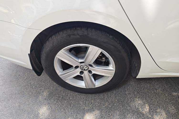 Used Volkswagen Lamando 2018 230TSI DSG Fashion Edition Right Rear Wheel Hub