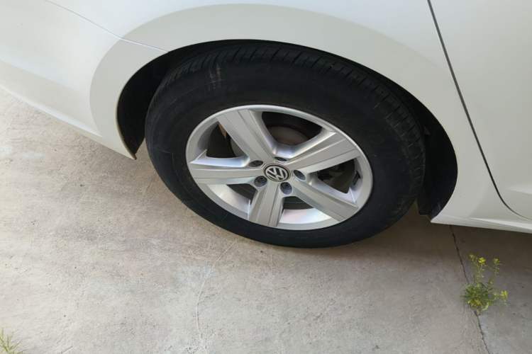 Used Volkswagen Lamando 2018 230TSI DSG Fashion Edition Right Rear Wheel Hub