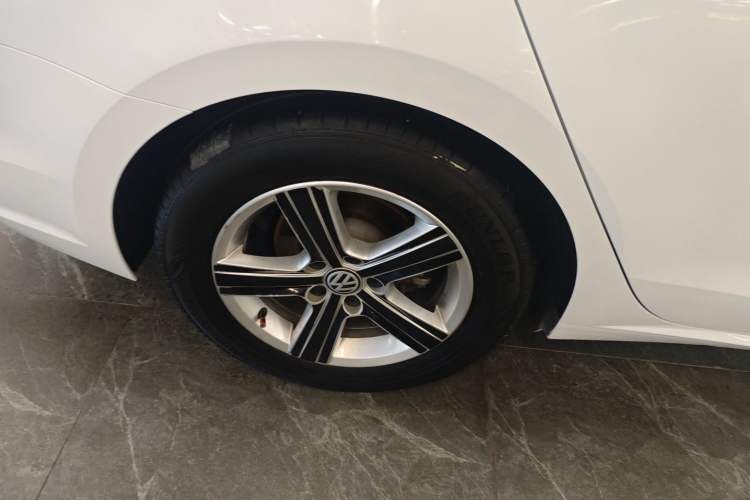 Used Volkswagen Lamando 2018 230TSI DSG Fashion Edition Right Rear Wheel Hub