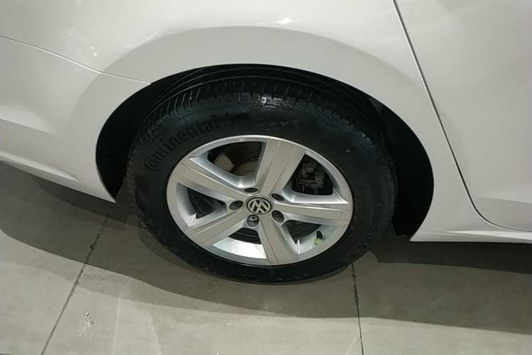 Used Volkswagen Lamando 2018 230TSI DSG Fashion Edition Right Rear Wheel Hub
