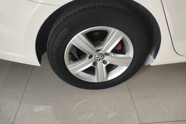 Used Volkswagen Lamando 2018 230TSI DSG Fashion Edition Right Rear Wheel Hub