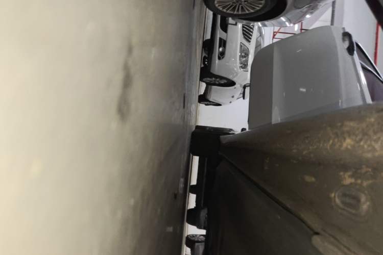 Used Volkswagen Lamando 2018 230TSI DSG Fashion Edition Right Side Sill