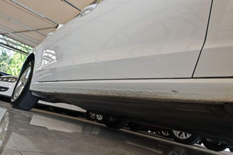 Used Volkswagen Lamando 2018 230TSI DSG Fashion Edition Right Side Sill