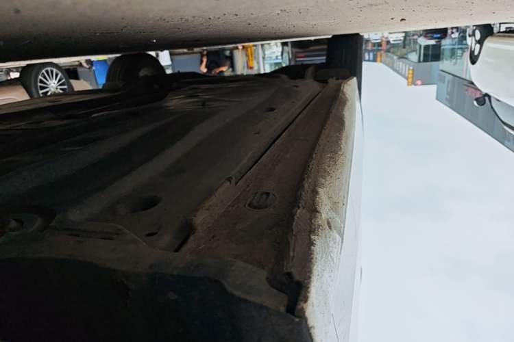 Used Volkswagen Lamando 2018 230TSI DSG Fashion Edition Right Side Sill