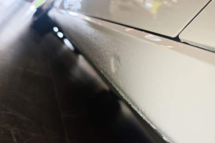 Used Volkswagen Lamando 2018 230TSI DSG Fashion Edition Right Side Sill