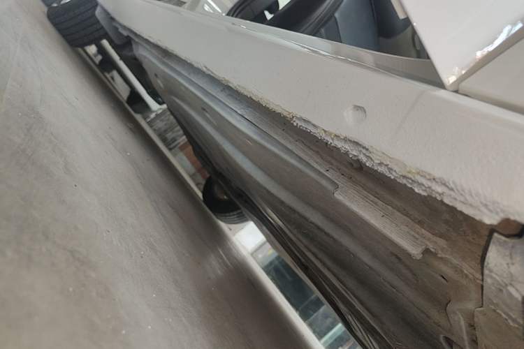 Used Volkswagen Lamando 2018 230TSI DSG Fashion Edition Right Side Sill