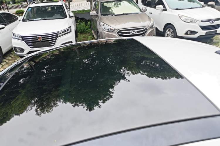 Used Volkswagen Lamando 2018 280TSI DSG Comfort Edition Roof