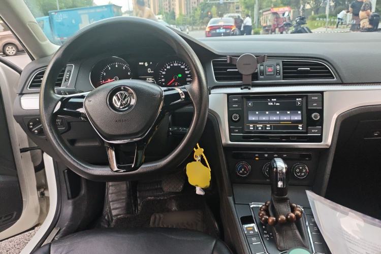 Used Volkswagen Lamando 2018 230TSI DSG Fashion Edition Steering Wheel
