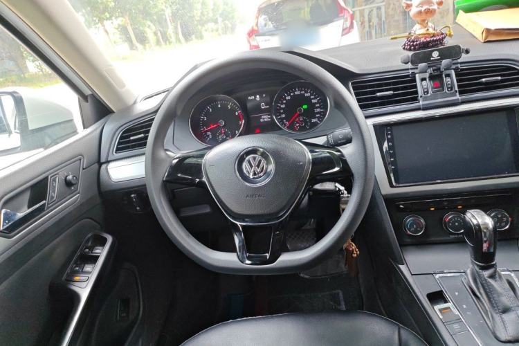 Used Volkswagen Lamando 2018 230TSI DSG Fashion Edition Steering Wheel
