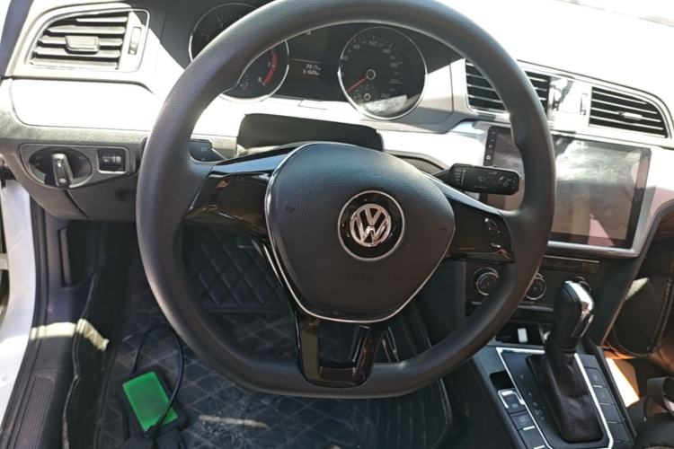 Used Volkswagen Lamando 2018 230TSI DSG Fashion Edition Steering Wheel