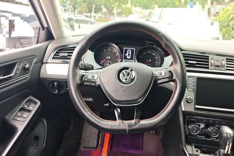Used Volkswagen Lamando 2018 280TSI DSG Comfort Edition Steering Wheel