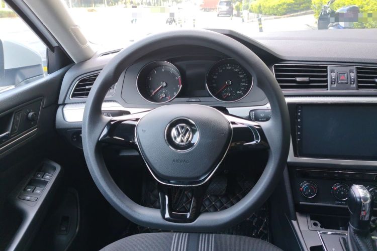 Used Volkswagen Lamando 2018 230TSI DSG Fashion Edition Steering Wheel