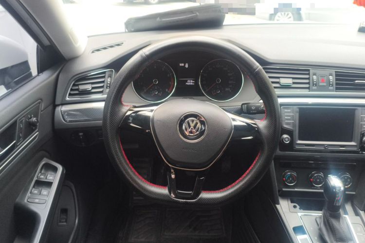 Used Volkswagen Lamando 2018 230TSI DSG Fashion Edition Steering Wheel