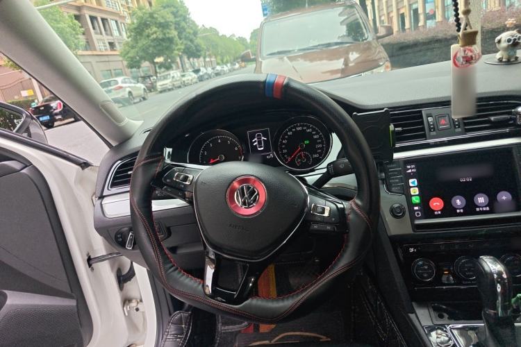 Used Volkswagen Lamando 2018 280TSI DSG Comfort Edition Steering Wheel