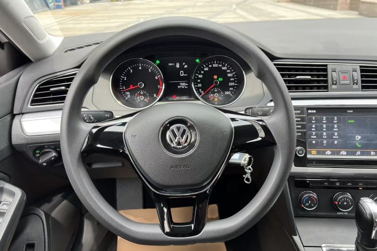 Used Volkswagen Lamando 2018 230TSI DSG Fashion Edition Steering Wheel