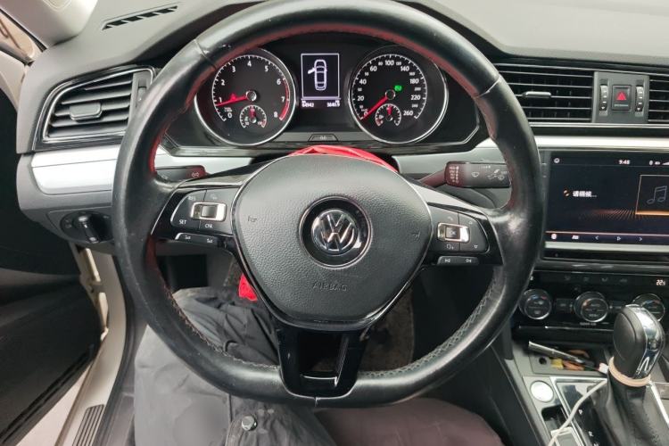 Used Volkswagen Lamando 2018 280TSI DSG Comfort Edition Steering Wheel